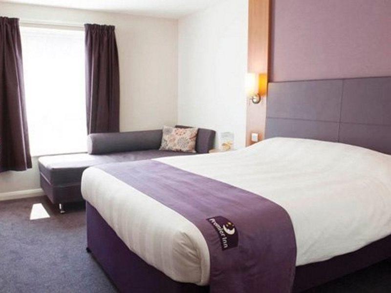 Premier Inn Stirling South エクステリア 写真