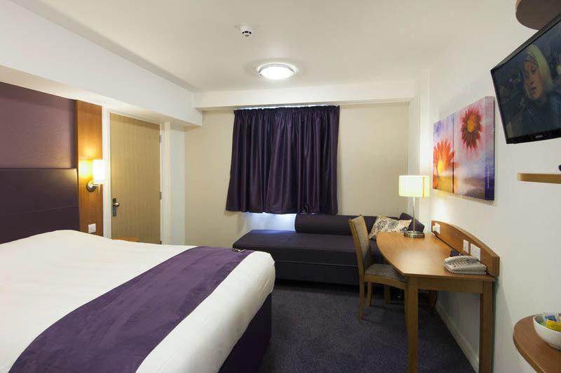 Premier Inn Stirling South エクステリア 写真